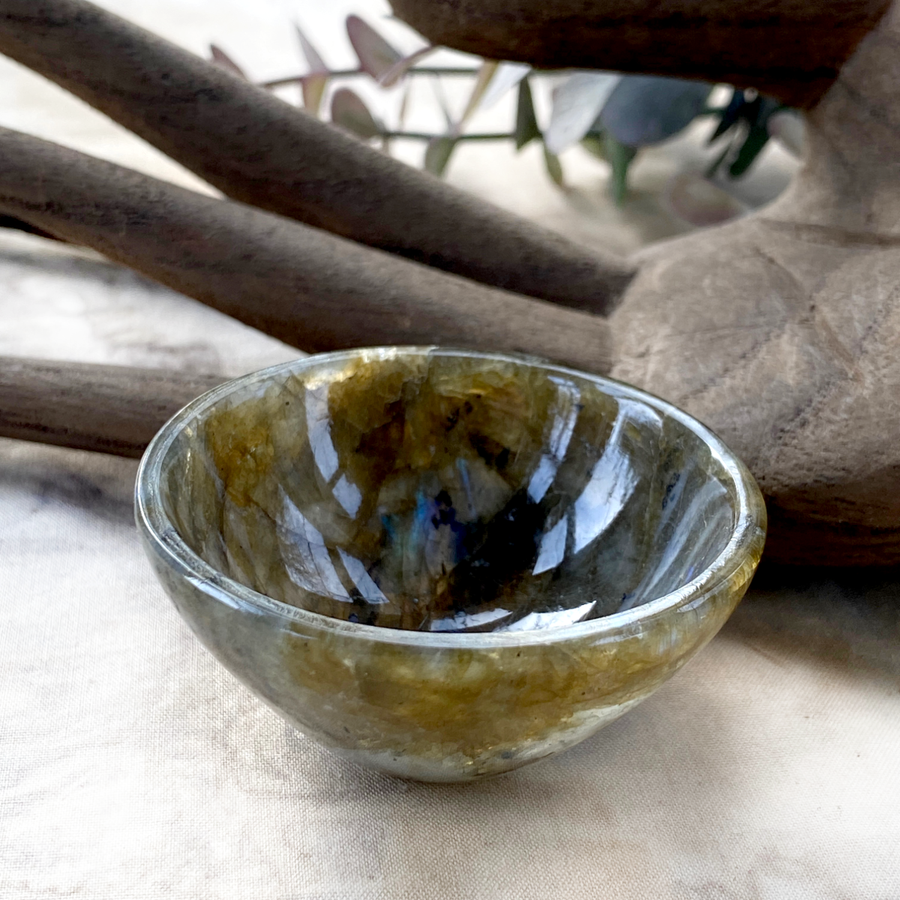 Tiny decorative crystal bowl carved from Labradorite