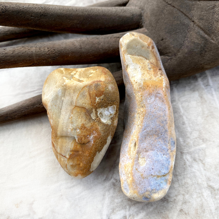 Flint 'dedication stones' ~ rugged & natural