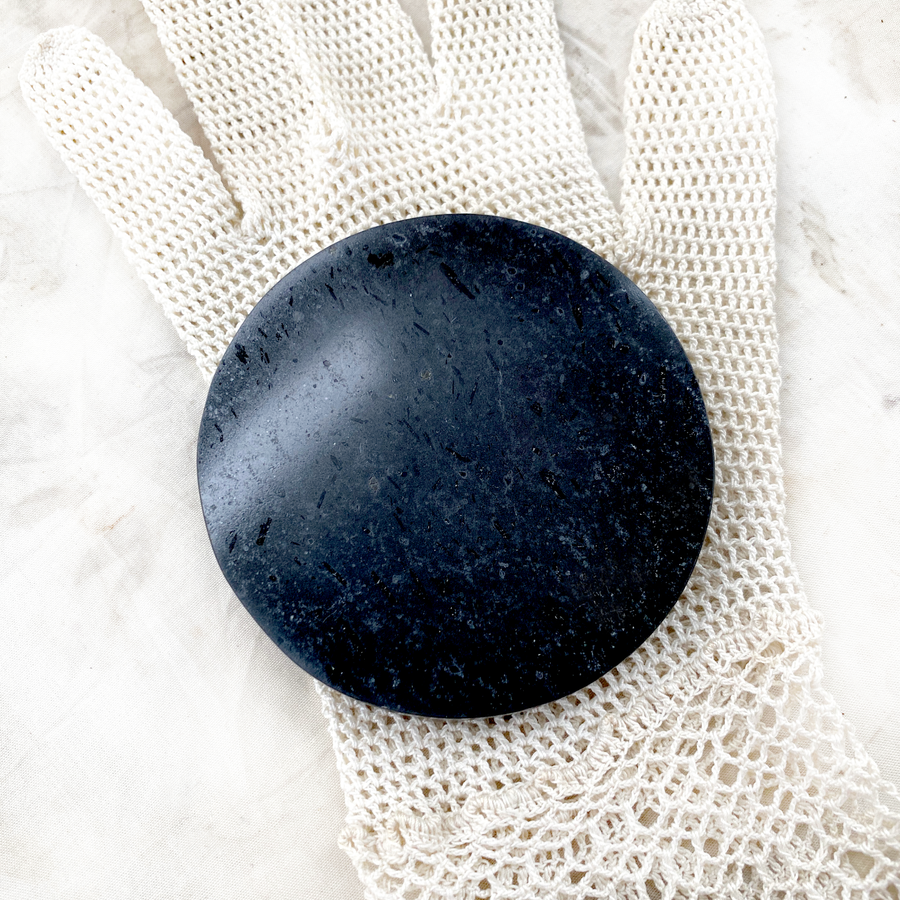 Obsidian disk ~ cleanser / charger plate