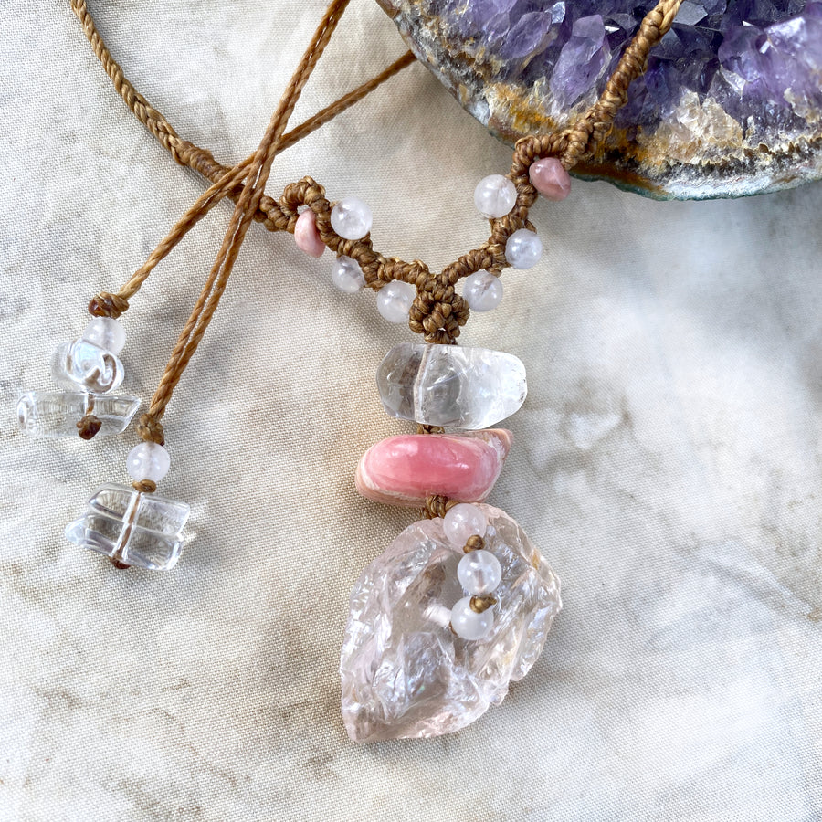 Crystal healing amulet for matters of the heart