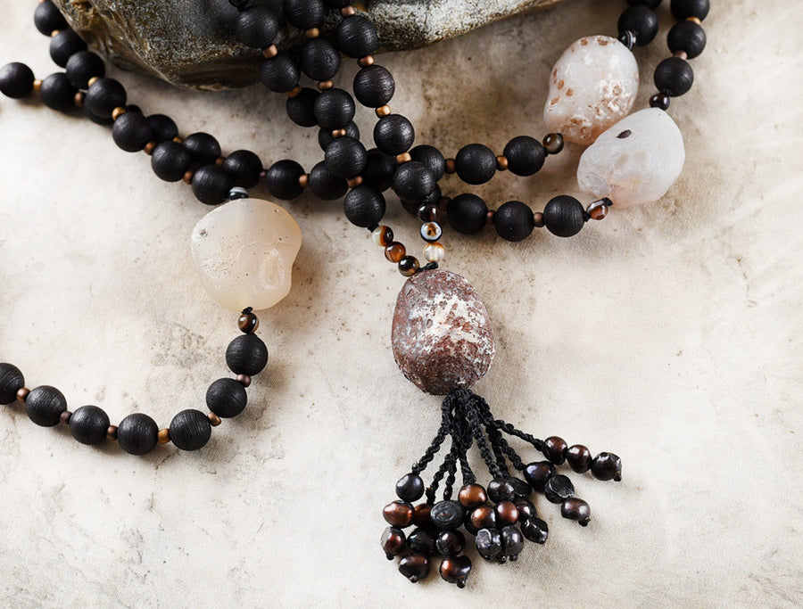 Black Agarwood mala with Agate & freshwater pearls