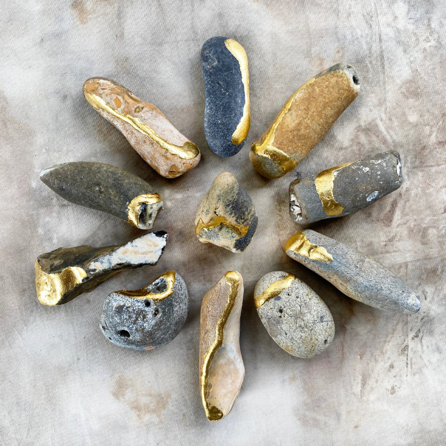 'Dedication Stone' ~ sea-tumbled Flint stone with genuine 24ct gold leaf