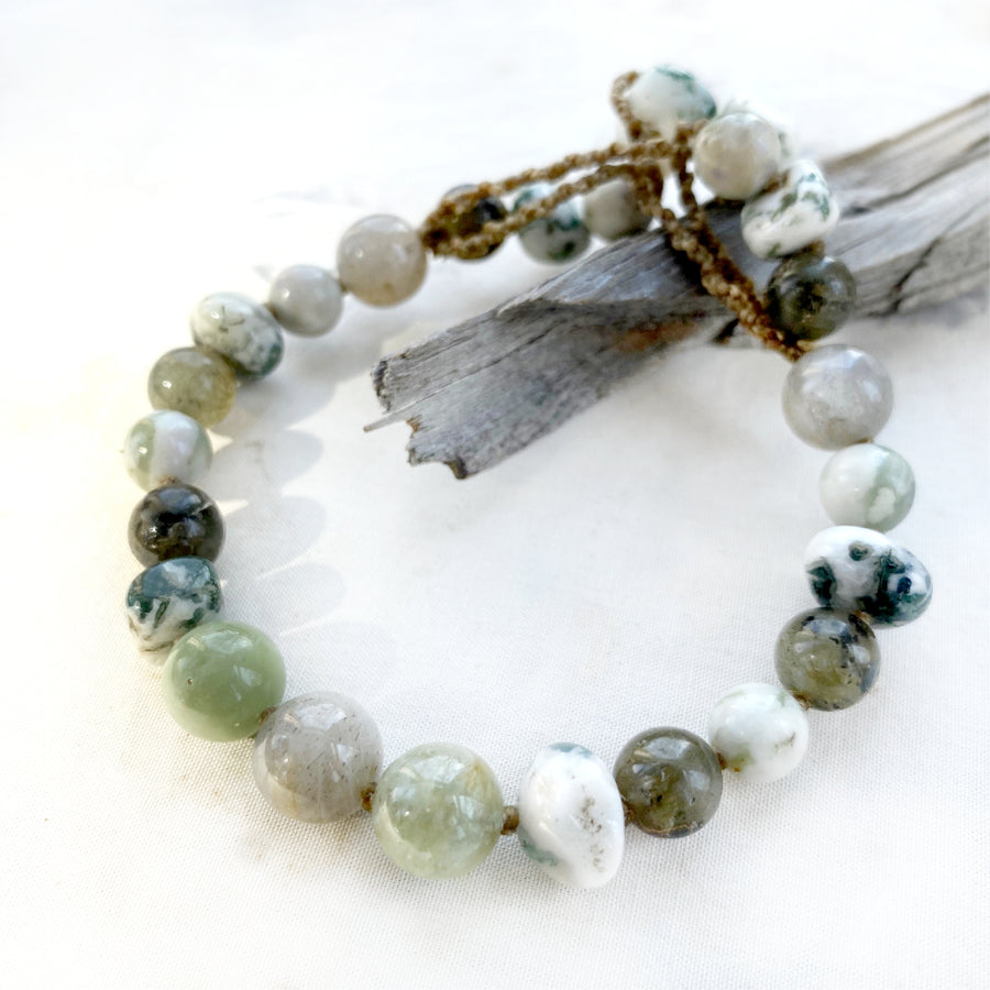 Crystal healing bracelet in green tones ~ for max 7
