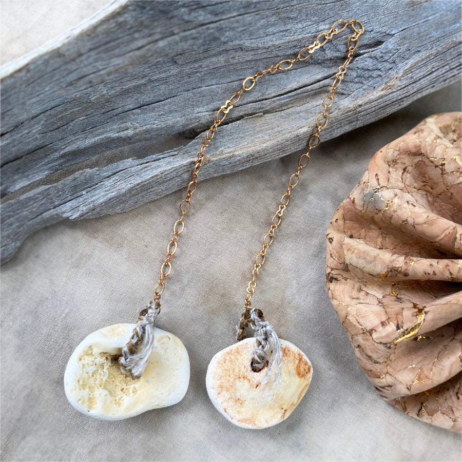 Pendulum with two Flint Hagstones in cork pouch (code-fp3)