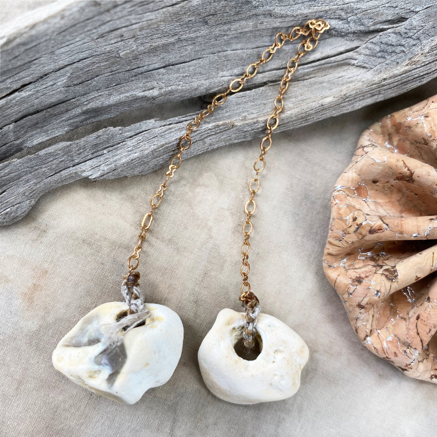 Pendulum with two Flint Hagstones in cork pouch (code-fp9)