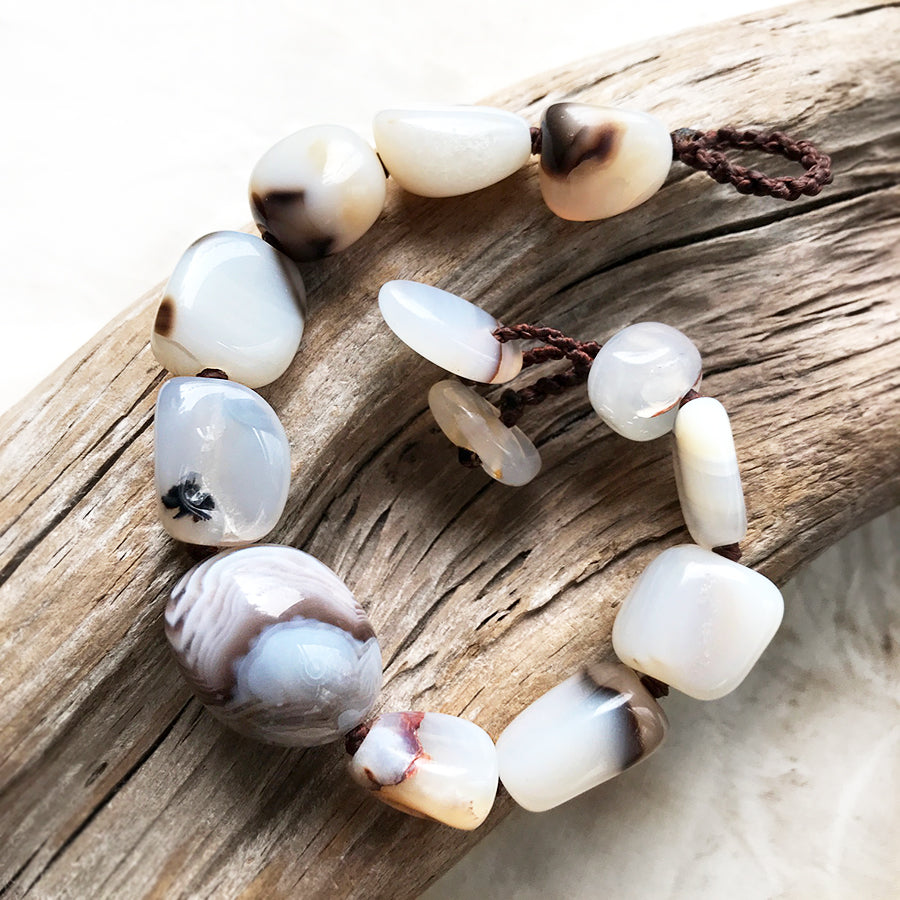 Agate crystal healing bracelet ~ for up to 6.5