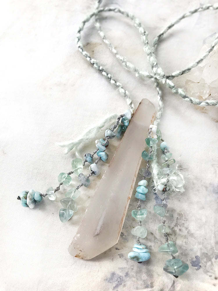 Polyhedroid Agate crystal healing talisman in silk braid