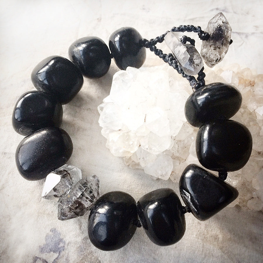Crystal healing bracelet with Jet & Sichuan Quartz ~ for approx. 6.5
