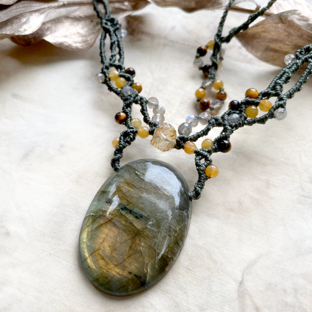 Lab Amulet Labradorite crystal healing amulet – Spirit Carrier