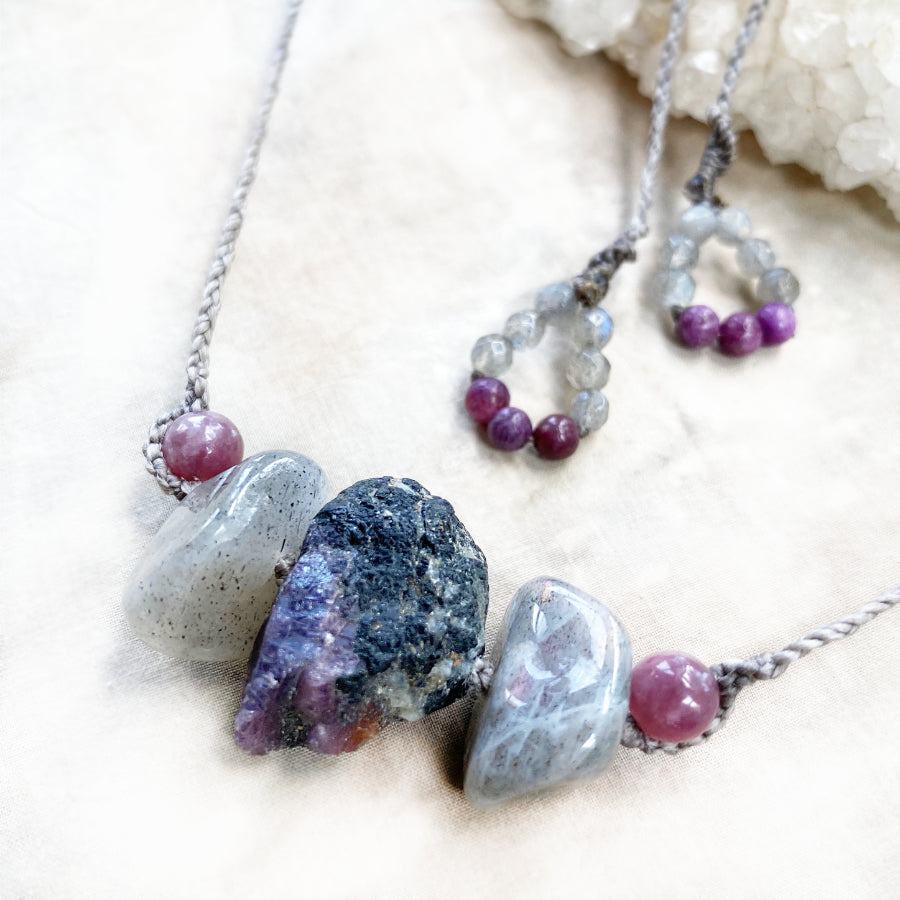 Crystal healing amulet with Labradorite, raw Sapphire & Lepidolite
