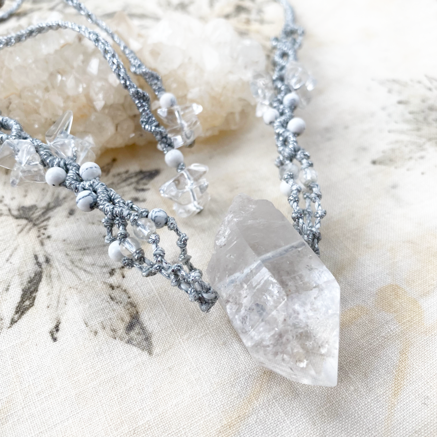 Quartz crystal healing amulet